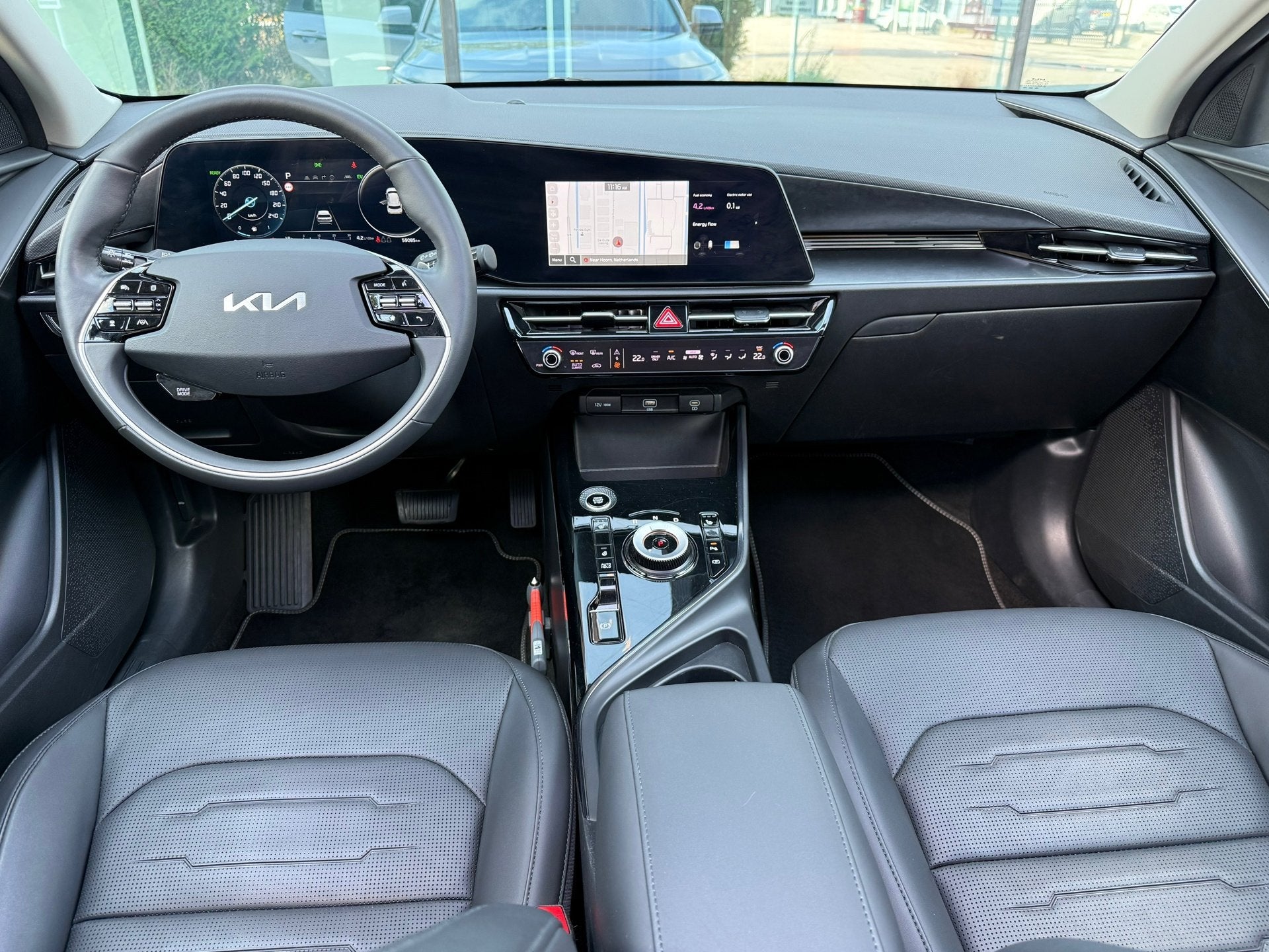 Kia Niro 1.6 GDi Hybrid DynamicPlusLine - Automaat - Opendak, Gebruikt, 23 km/l, SUV of Terreinwagen, Zilver of Grijs