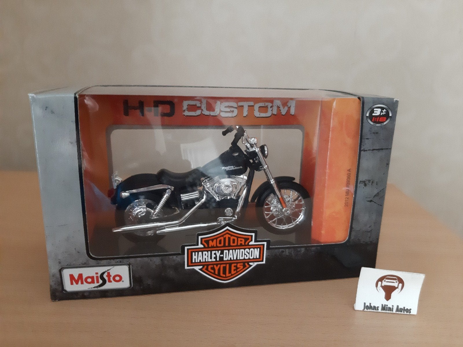 Harley Davidson Dyna Street Bob 2006 zwart van Maisto 1:18, Maisto, Nieuw, Ophalen of Verzenden, Maisto