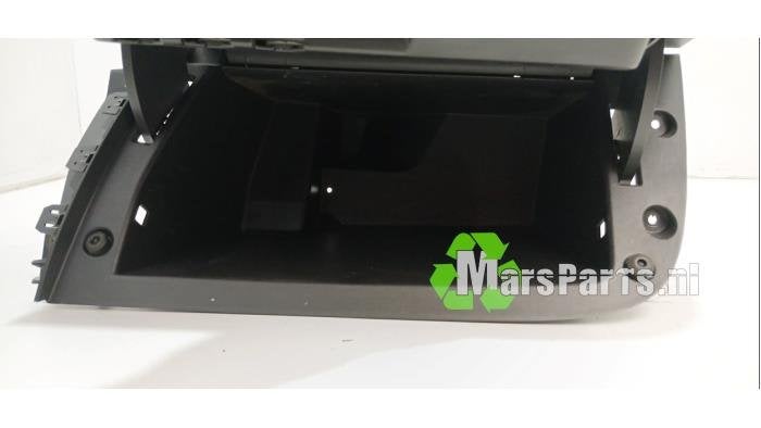 Dashboardkastje van een Opel Astra, Gebruikt, -, -, Opel