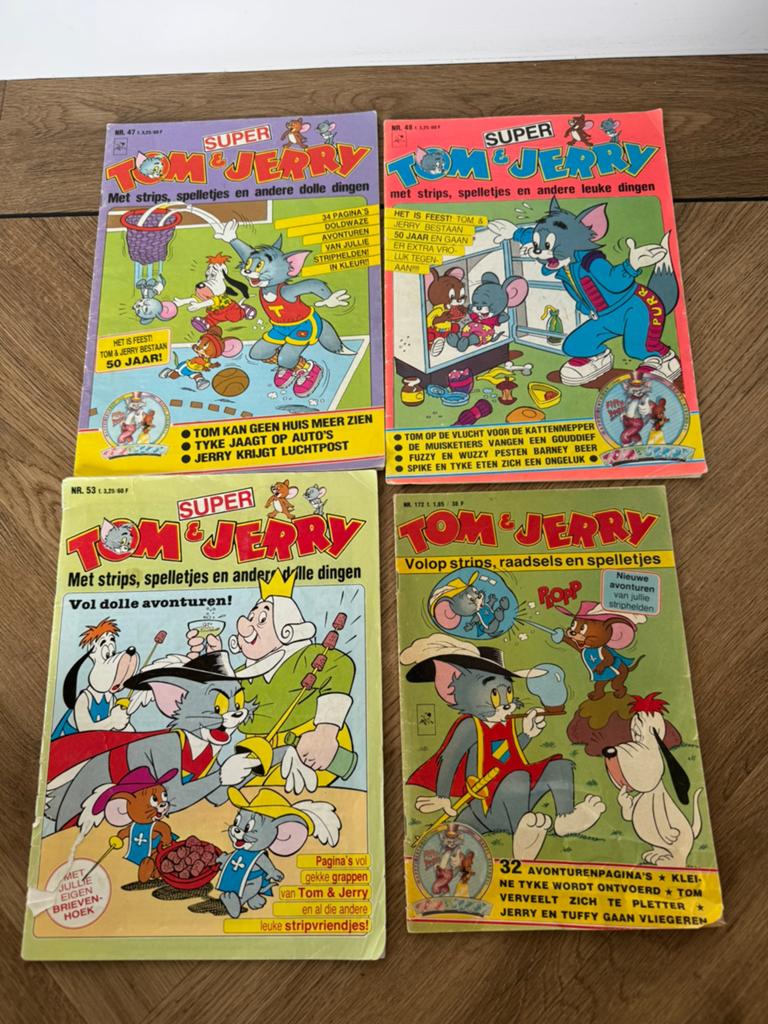 Tom en Jerry strips - 4 stuks - Diverse avonturen, Meerdere stripboeken, Ophalen of Verzenden, Gelezen