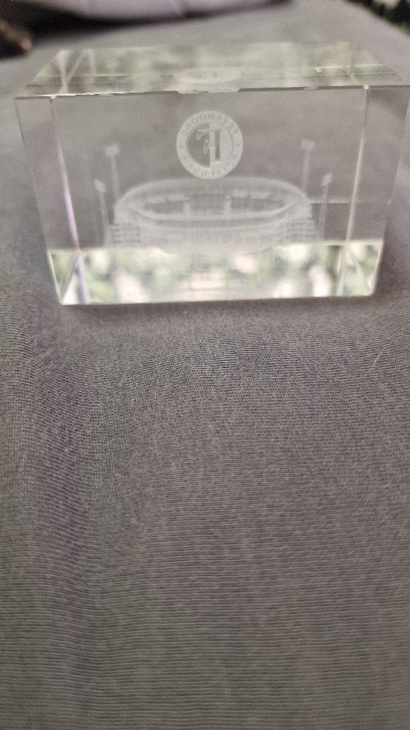 Feyenoord kuip in glas, Ophalen, Zo goed als nieuw, Feyenoord, Beeldje of Poppetje