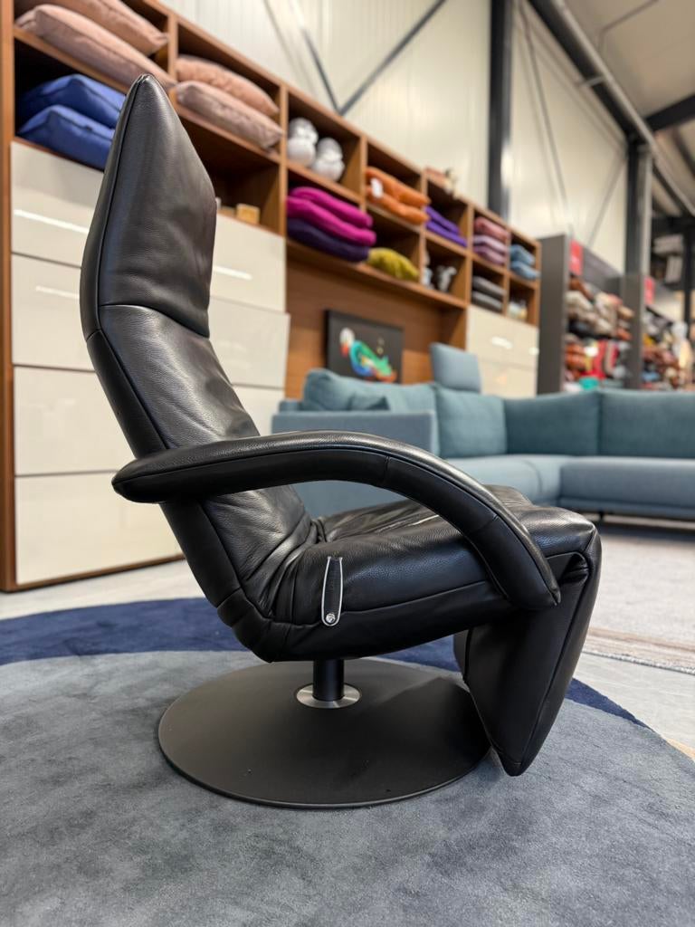 2 Jori Yoga Relaxfauteuils zwart leer Design draai stoelen, Jori, Nieuw, Leer, Ophalen of Verzenden