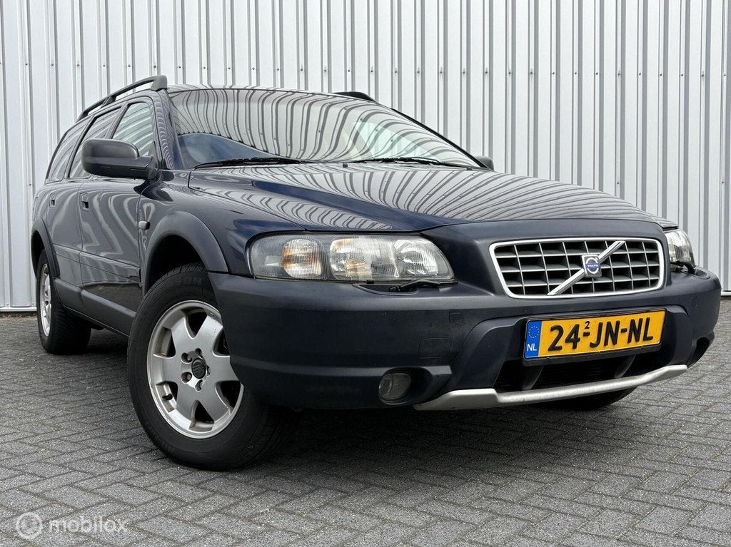 Volvo V70 2.4 T AWD Comfortline | Aut | Leder | Trekhaak | C, Auto's, Volvo, Beige, Blauw, 2435 cc, Vierwielaandrijving