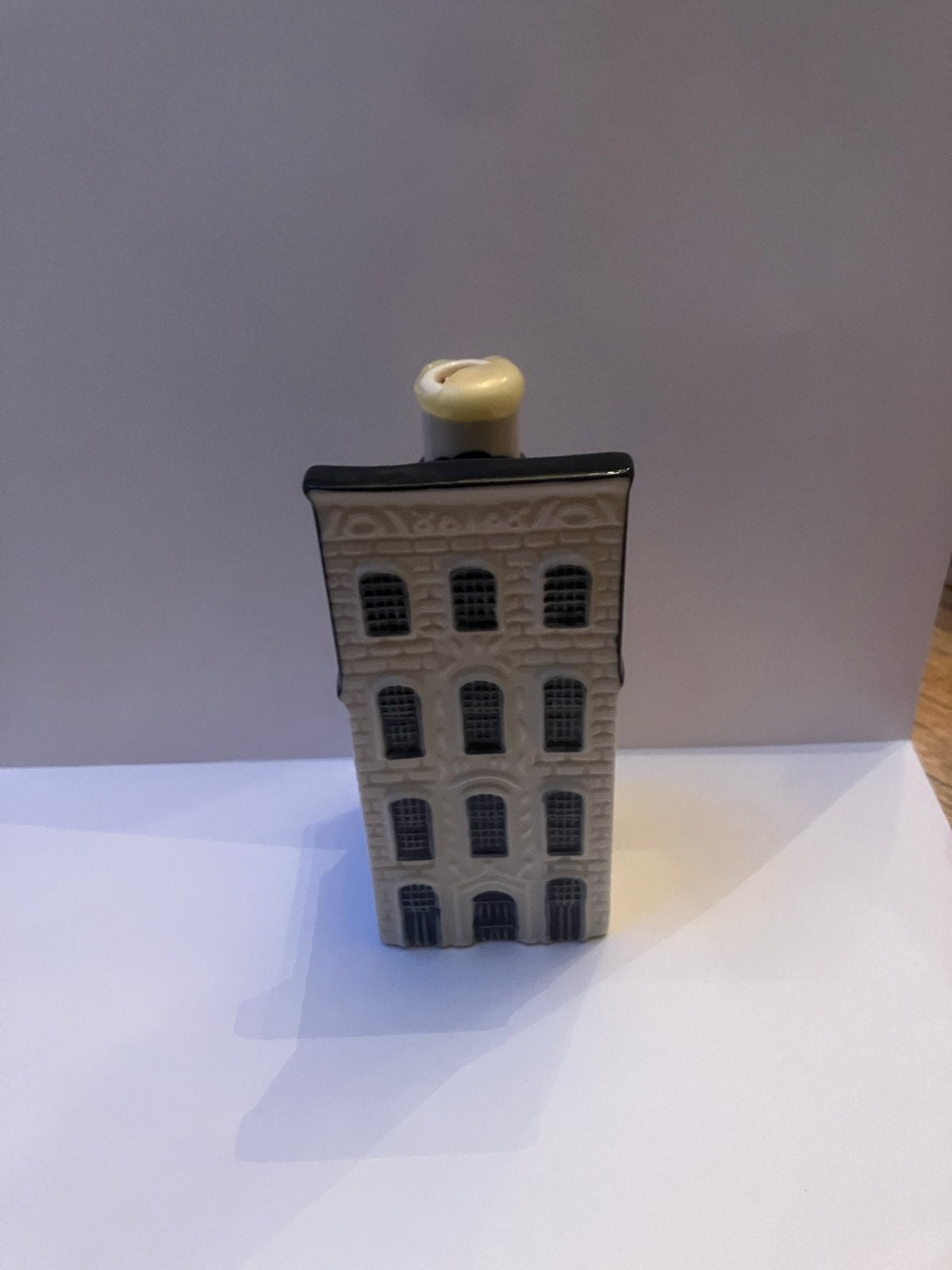KLM huisje 27, Ophalen of Verzenden, Zo goed als nieuw