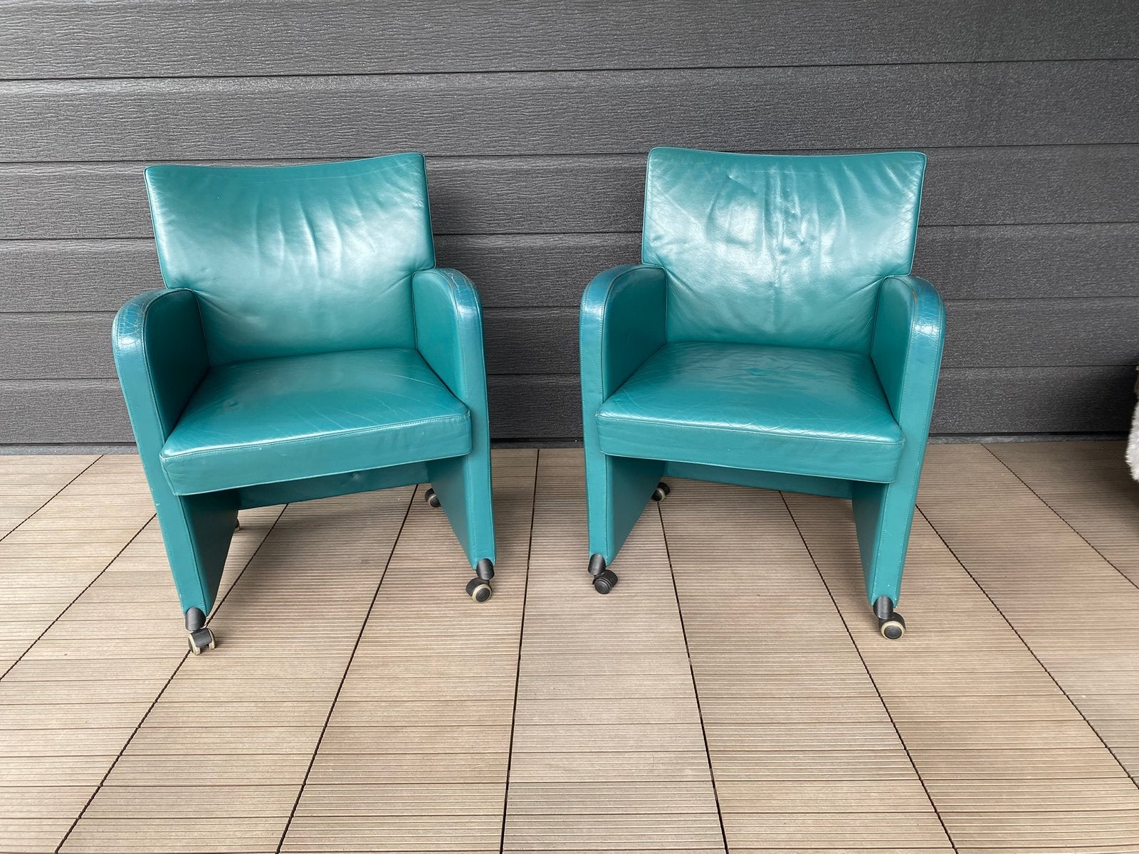Kinnarps Remus stoelen, fauteuil, groen leder, 2 stuks, Ophalen, Gebruikt, Twee, Overige kleuren