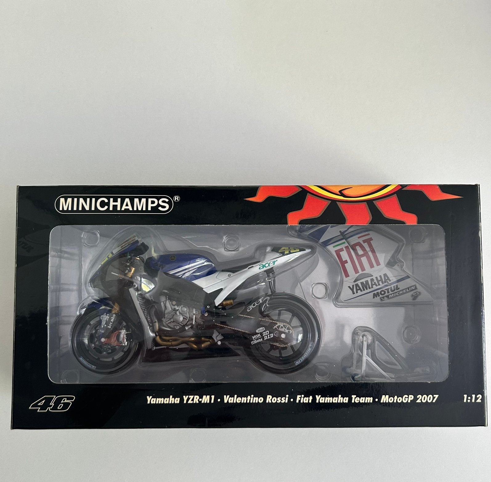 Minichamps Motogp 2007 Yamaha YZR-M1 Rossi Fiat 1/12, Ophalen of Verzenden, Zo goed als nieuw, Motor