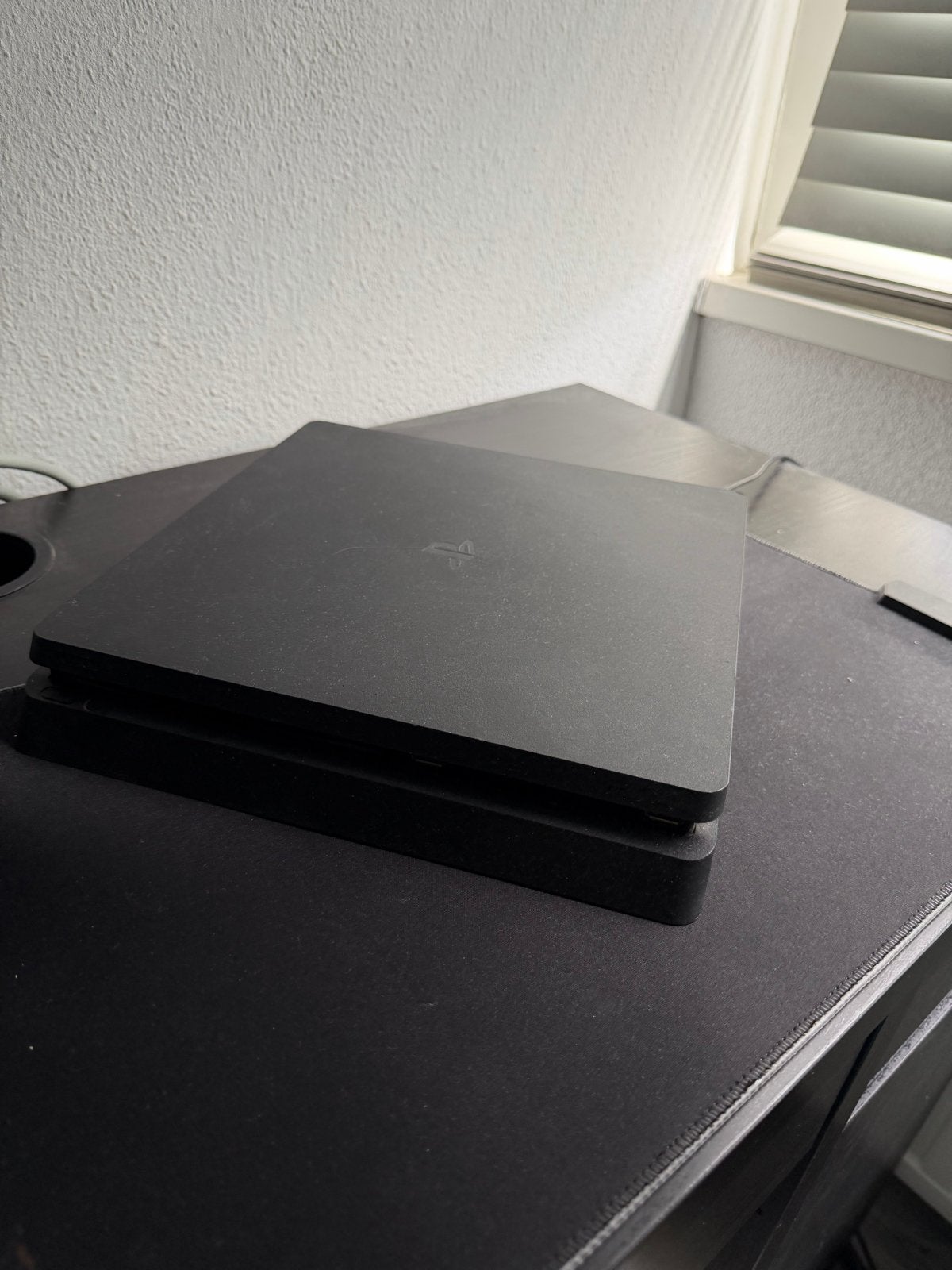 PlayStation 4 Slim met 2 controllers, Spelcomputers en Games, Ophalen, Gebruikt, Met 2 controllers, Slim