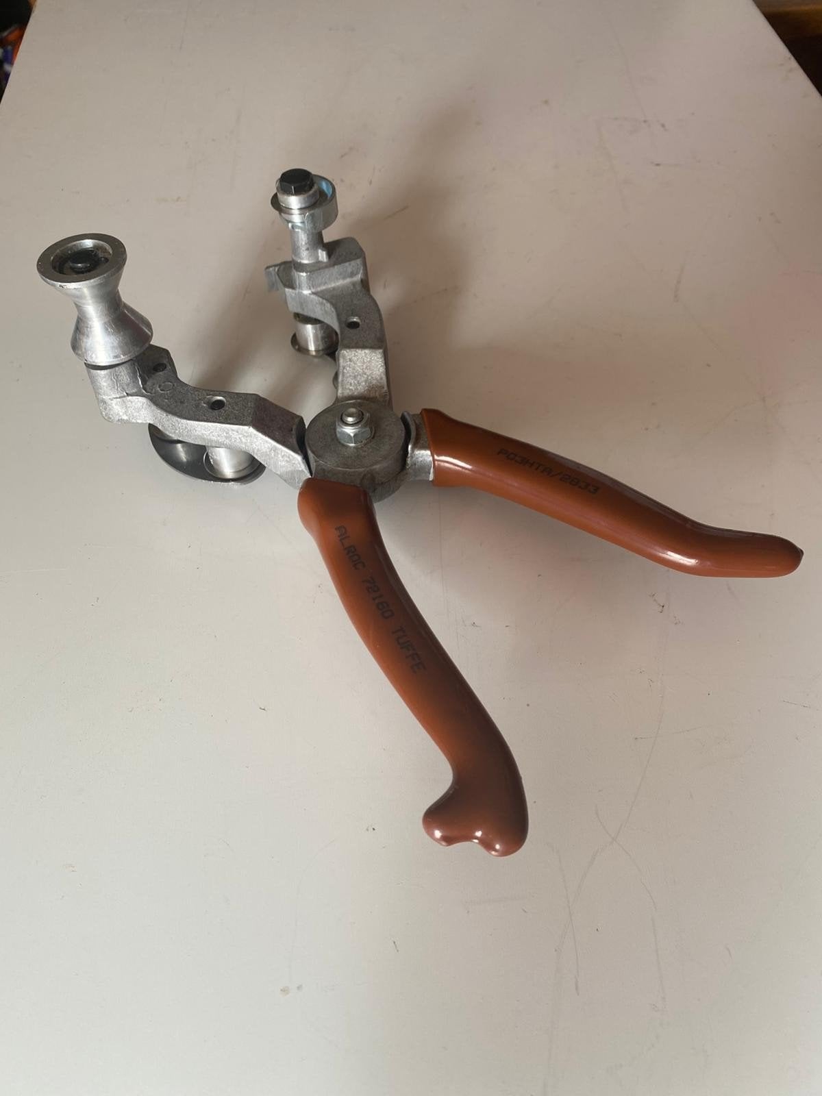ALROC 72160 TUFFE PG3HTA/2833 Kabelstripper, Doe-het-zelf en Verbouw, Elektra en Kabels, Ophalen, Gebruikt