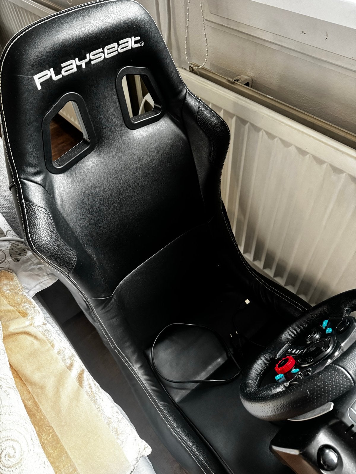 Playseat met Logitech G29 racestuur en pedalen, Ophalen, Overige merken, Zo goed als nieuw