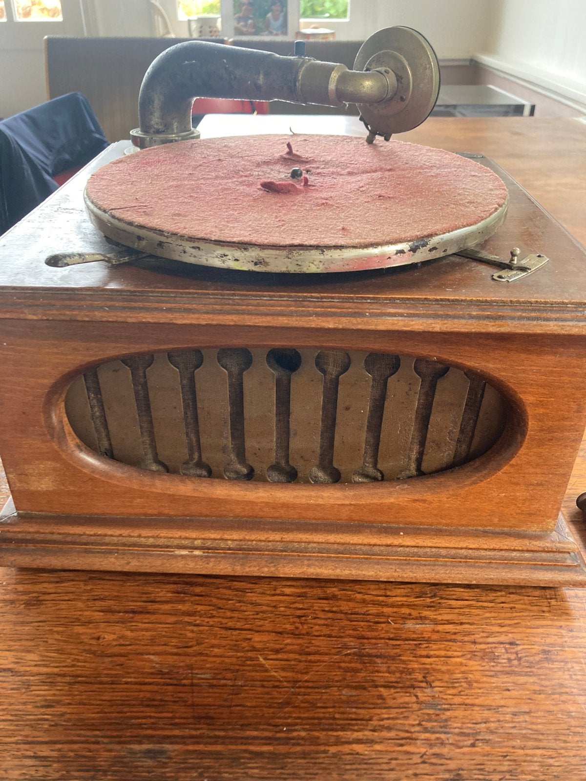 Oude grammofoon met slinger, Ophalen of Verzenden