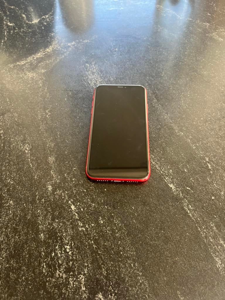 iPhone 11 rood 64 GB, Overige modellen, Overige systemen, Ophalen of Verzenden, Zo goed als nieuw