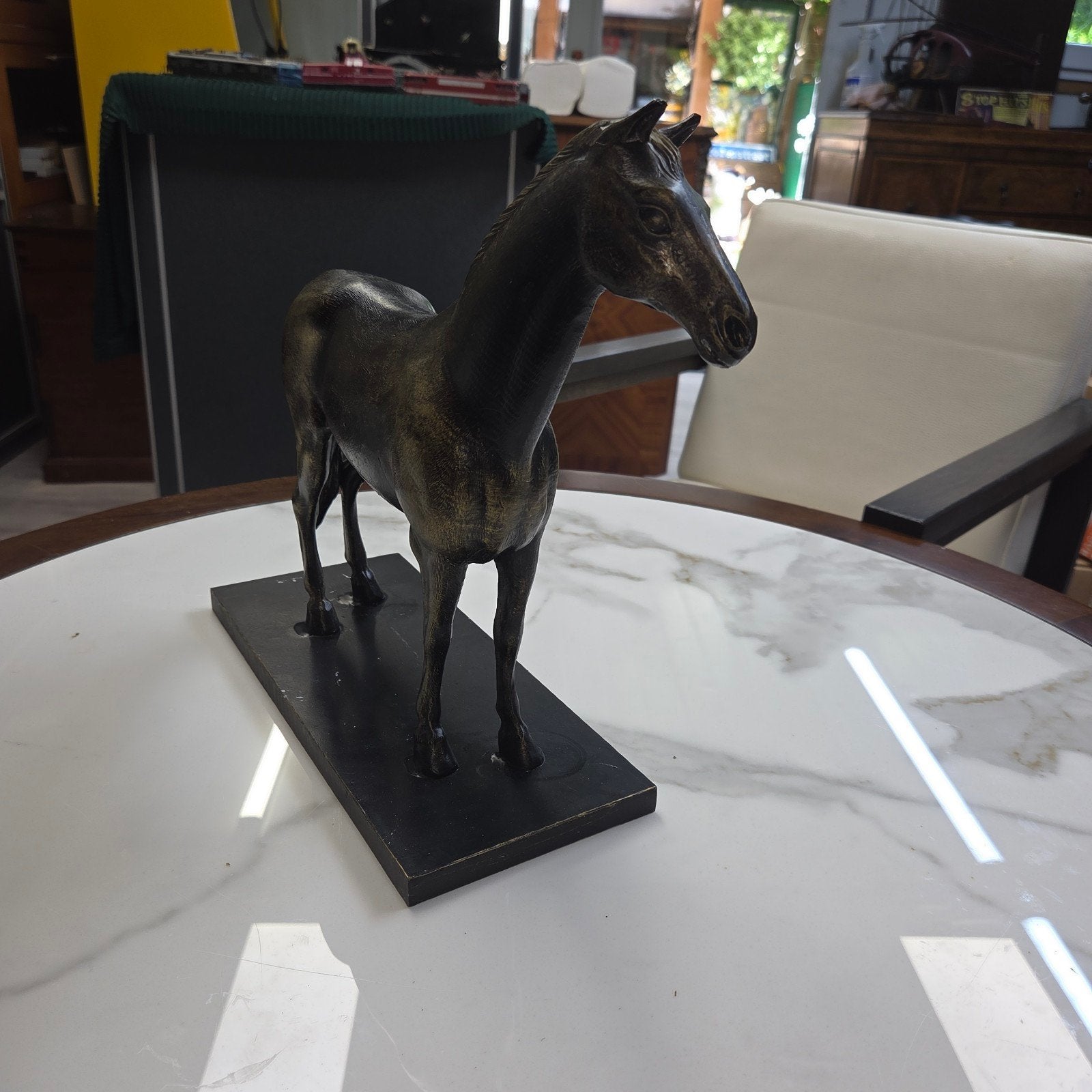 Paard Beeld - Elegant Decoratief Stuk, Antiek en Kunst, Gepatineerd, Ophalen of Verzenden, 20 - 50 cm, Beeld