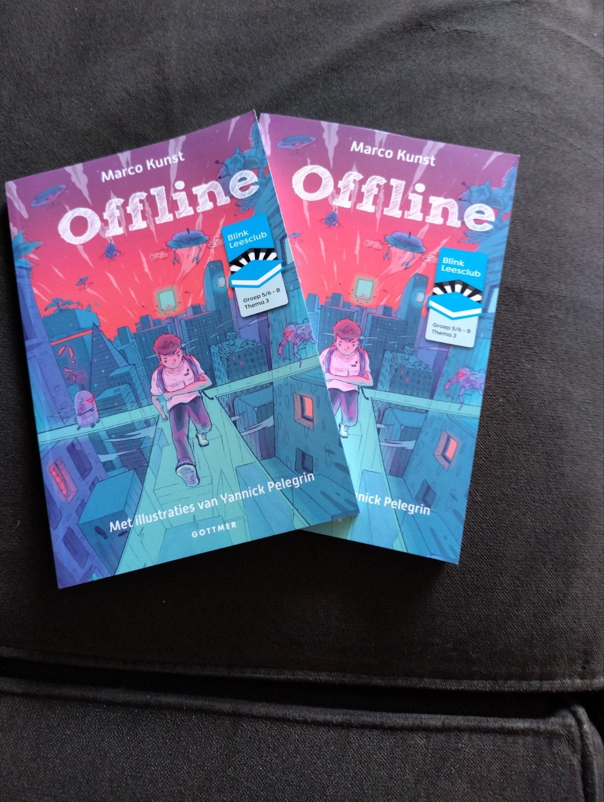 Offline - Marco Kunst (2 exemplaren), Ophalen, Zo goed als nieuw, Marco Kunst, Fictie algemeen