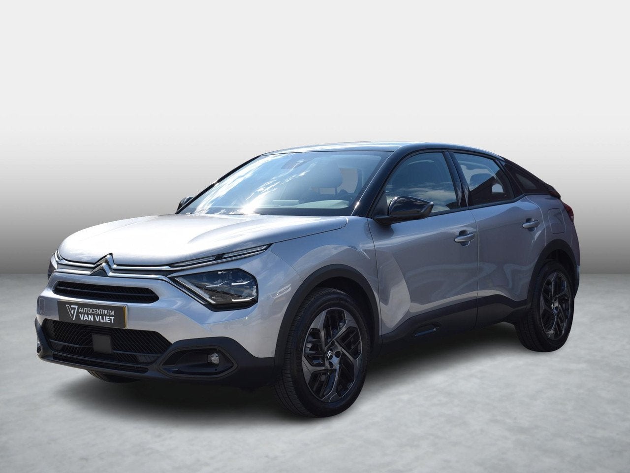 Citroën C4 1.2 Puretech Plus | NAVIGATIE & CARPLAY | ACHTER, Gebruikt, 1199 cc, 19 km/l, 3 cilinders