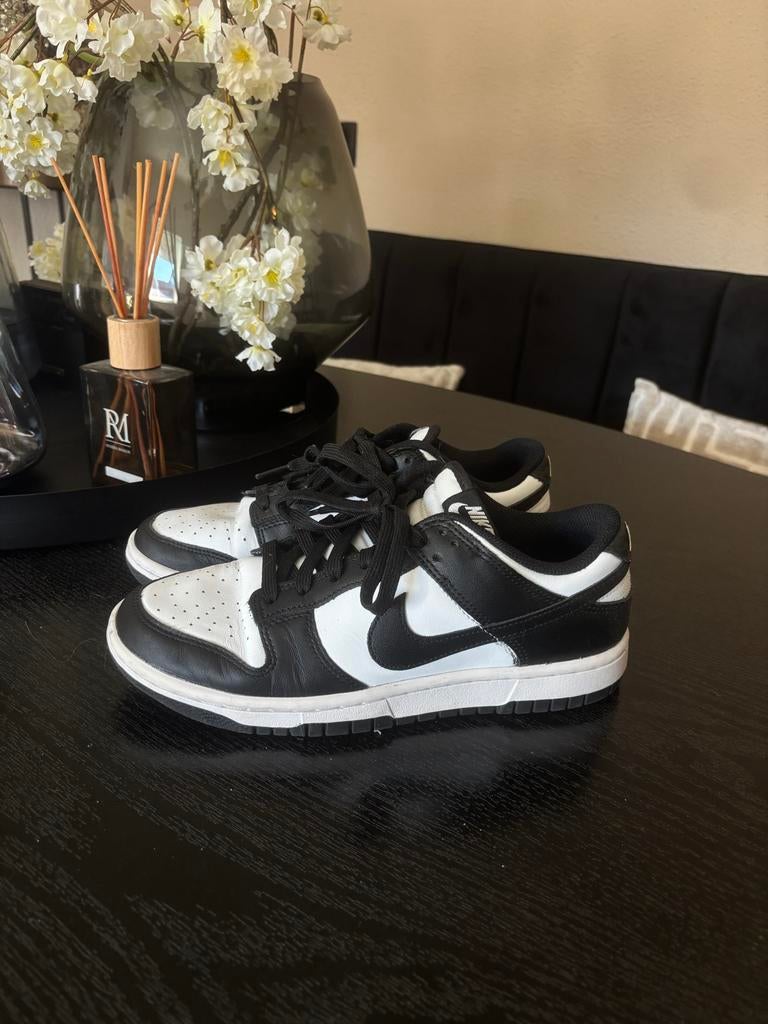 Nike Dunk Low Retro Panda - Zwart/Wit, Kleding | Dames, Schoenen, Zwart, Ophalen of Verzenden, Sneakers of Gympen, Zo goed als nieuw