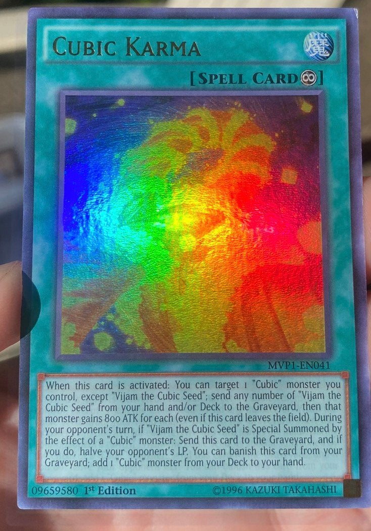 Yu-Gi-Oh! Cubic Karma MVP1 1st Edition !, Ophalen of Verzenden, Zo goed als nieuw, Losse kaart, Foil