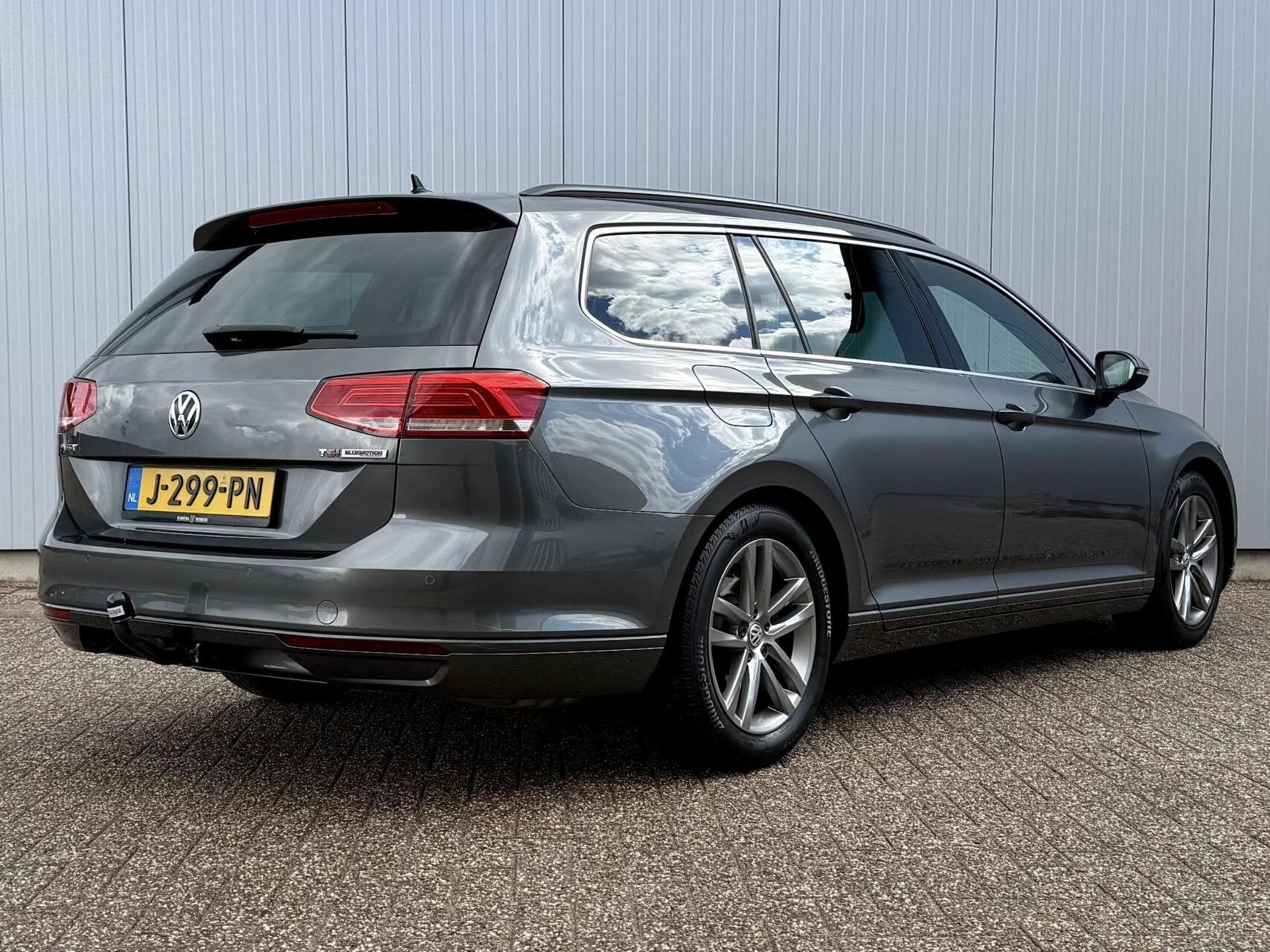 Volkswagen Passat Variant 1.4 TSI ACT R-line ACC Antraciet, Voorwielaandrijving, Gebruikt, Euro 6, 4 cilinders