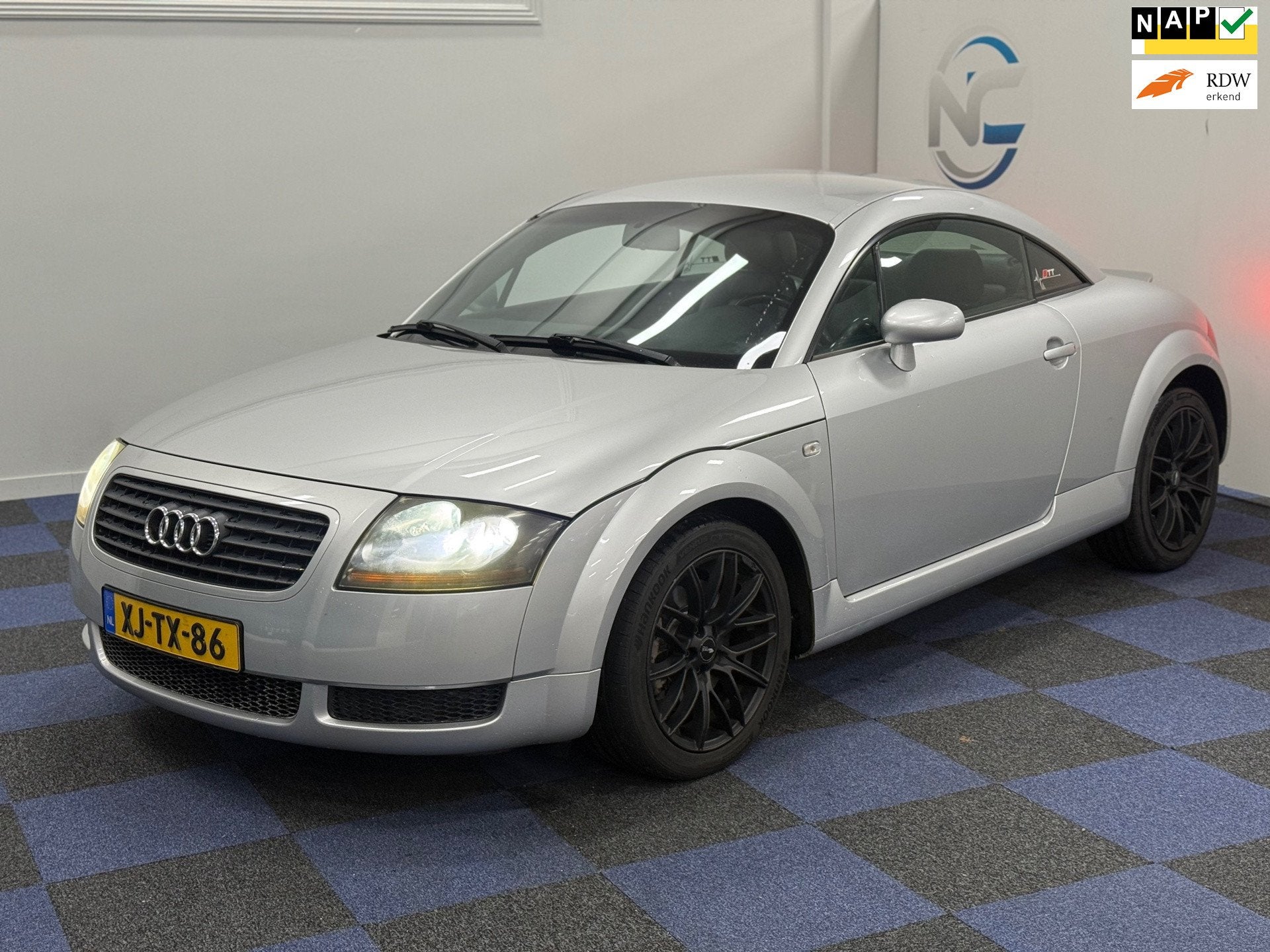 Audi TT 1.8 5V Turbo / NETTE AUTO / DEALER ONDERHOUDEN / RIJ, Dealer onderhouden, TT, Gebruikt, 4 cilinders
