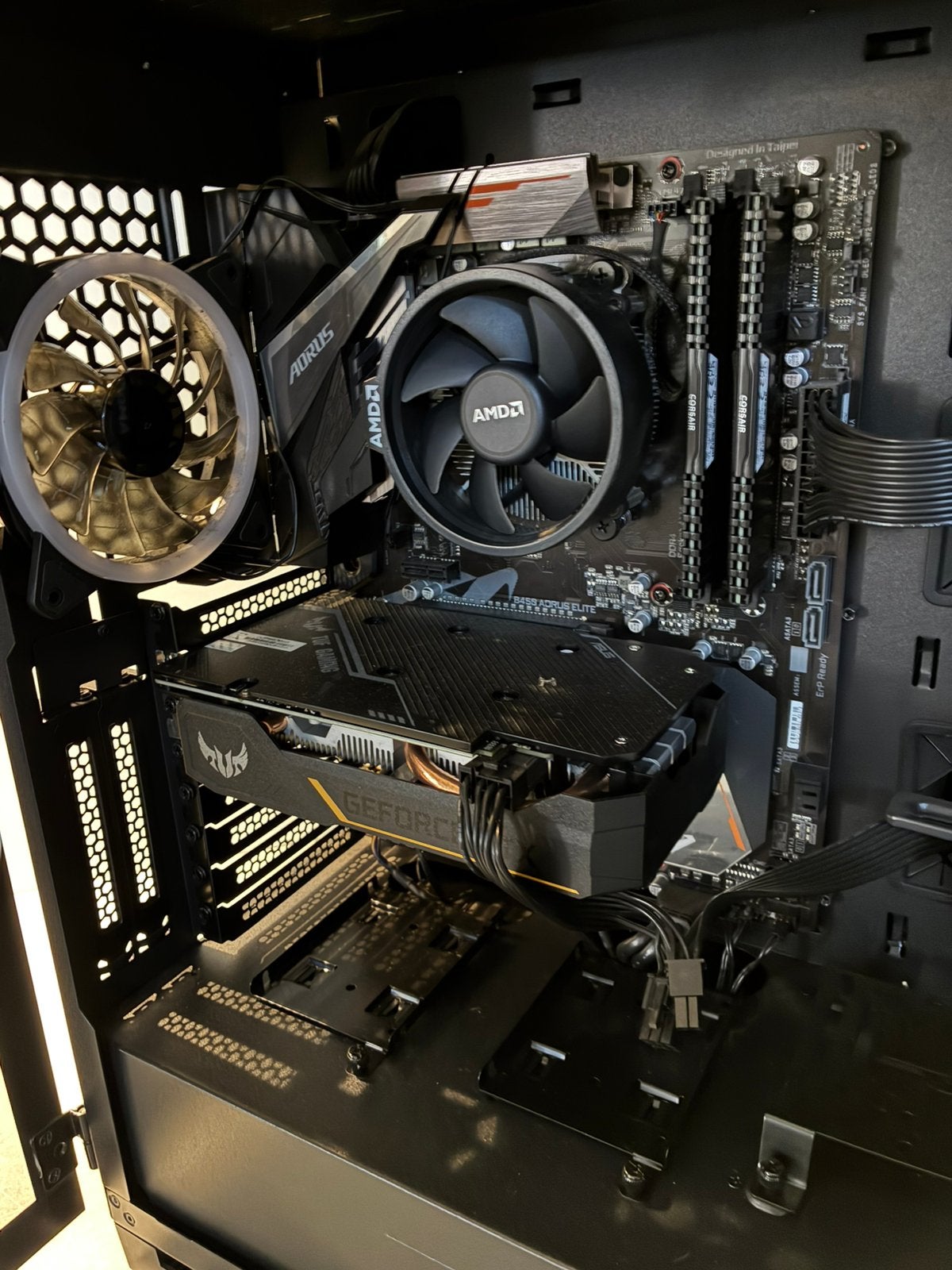 AMD Ryzen 5 5600G 16GB - 500GB M2 - GTX1660Ti 6GB, Postweg 4 Almelo, Custom Build, Zo goed als nieuw, Info@zelfbouw.nl