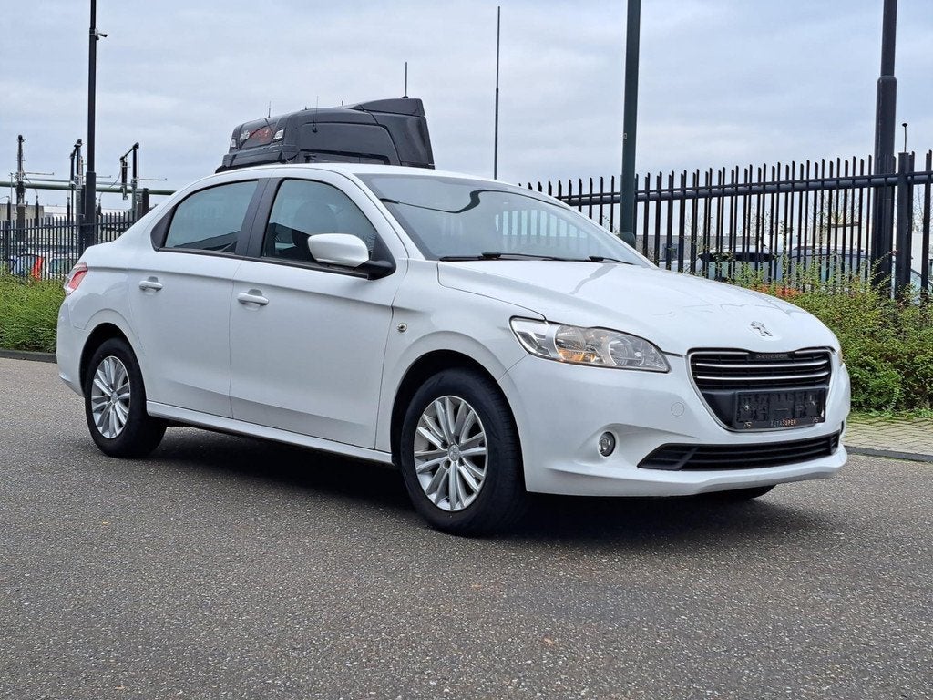 Peugeot 301 1.6 Export, Auto's, Peugeot, Automaat, Stof, Gebruikt, Overige modellen