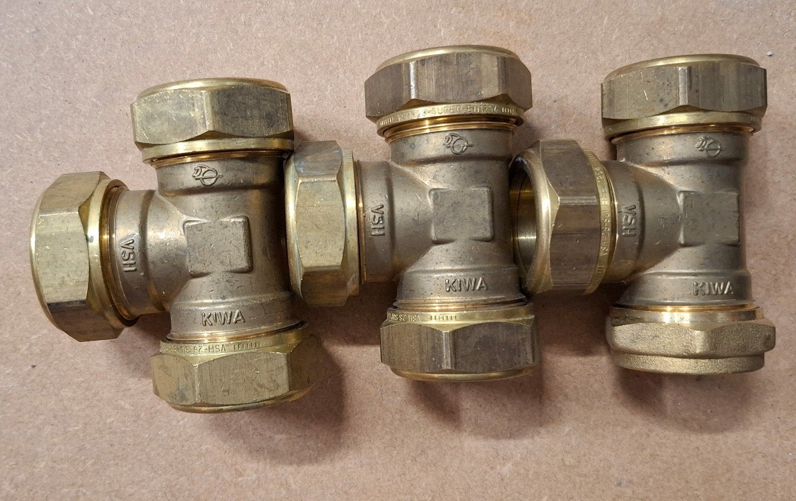 Messing knelkoppeling 28 mm T-stuk, Ophalen, Overige materialen, Overige typen, Nieuw