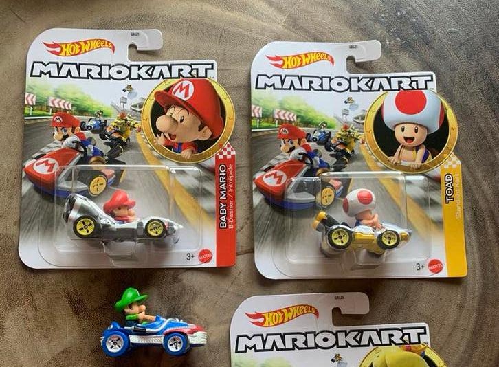 3 Hot wheels Mario kart, Ophalen of Verzenden, Zo goed als nieuw