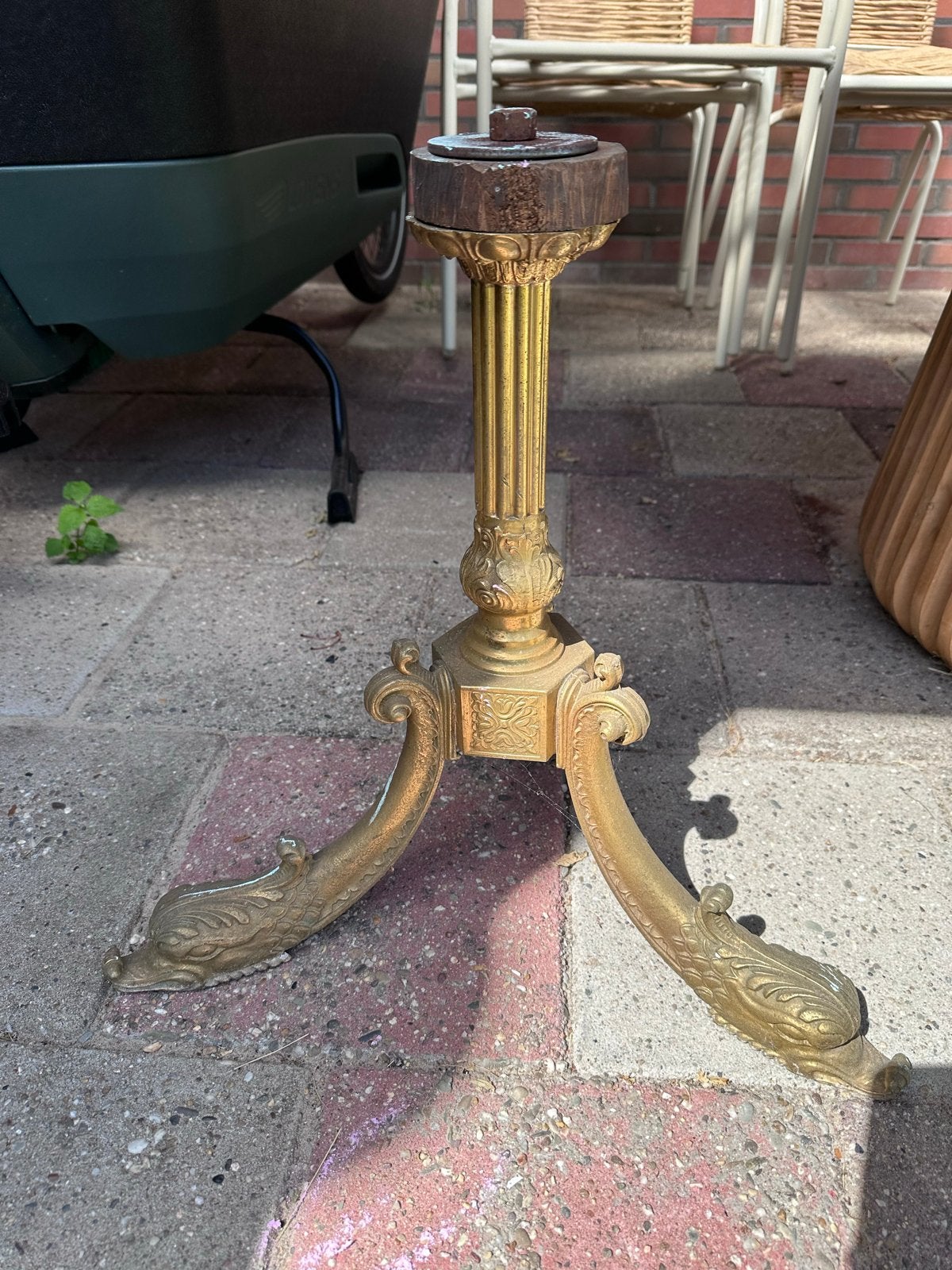 Antieke bronzen standaard met dolfijnvoeten, Antiek en Kunst, Ophalen, Brons