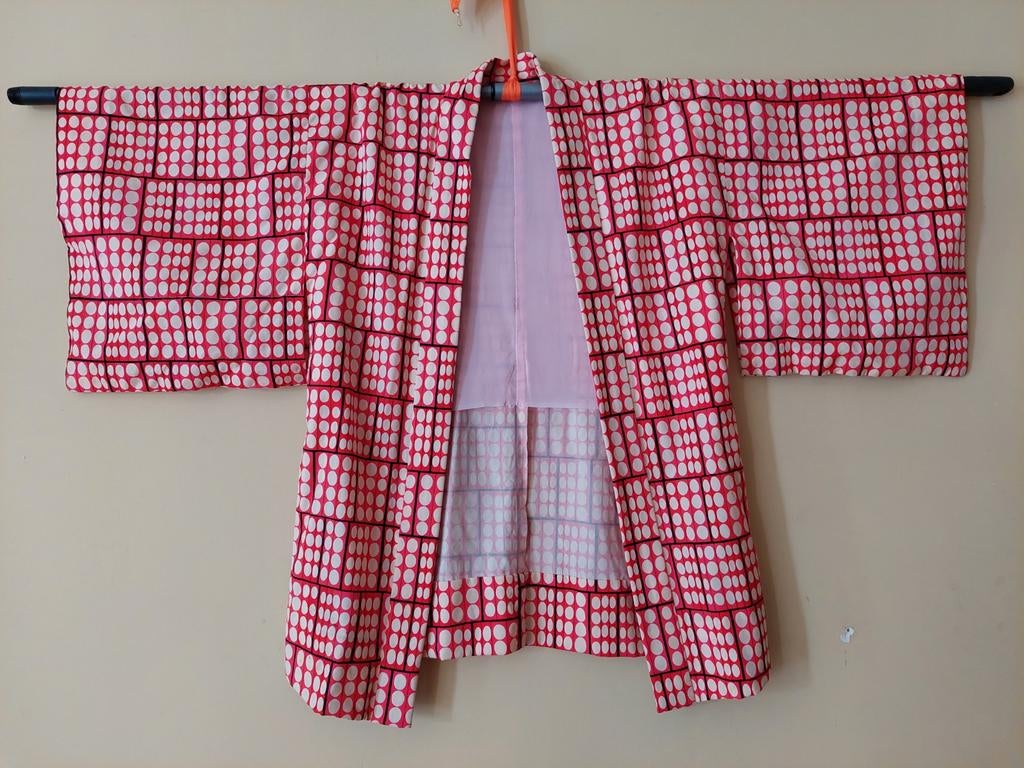 Dames haori, medium, rood, wit, vlakken met eiervormen, Maat 38/40 (M), Verzenden, Onbekend, Jasje
