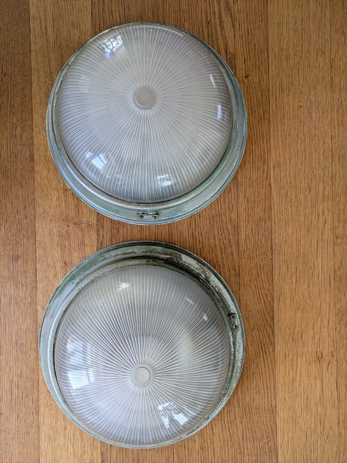 originele vintage franse buitenlampen, Gebruikt, Wandlamp, Ophalen of Verzenden, Netvoeding