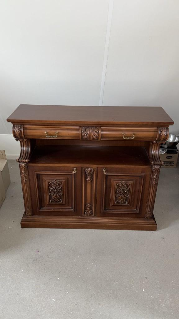 Noten dressoir afhalen bij  Cuijk, Ophalen, Gebruikt, 100 tot 150 cm, 25 tot 50 cm