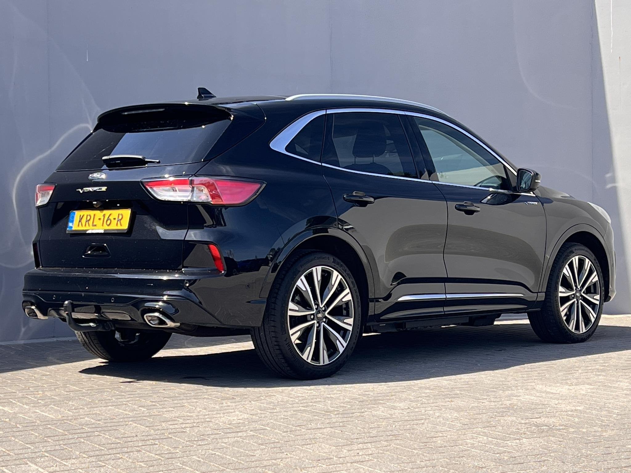 Ford Kuga 2.5 PHEV Vignale / Dealer onderhouden / Accu SoH 9, 14 kWh, Euro 6, 4 cilinders, 1776 kg