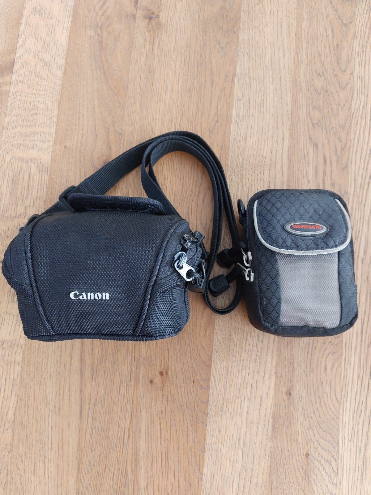Nikon en Canon camera's - defect voor onderdelen/decoratie, Ophalen of Verzenden, Compactcamera, Niet werkend, Nikon