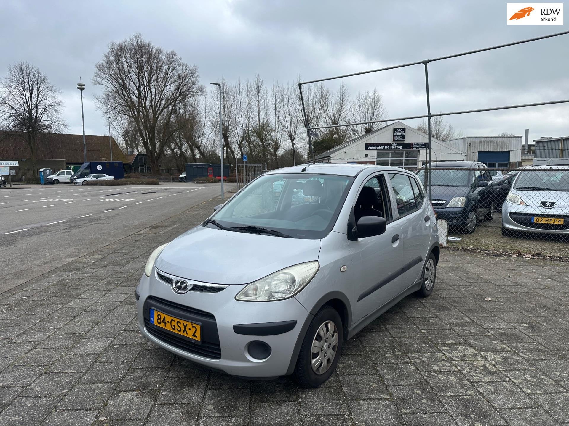 Hyundai I10 1.1 NW APK elekt. ramen Dealer Onderhouden 93DKM, Auto's, Voorwielaandrijving, Gebruikt, 31 €/maand, 4 cilinders