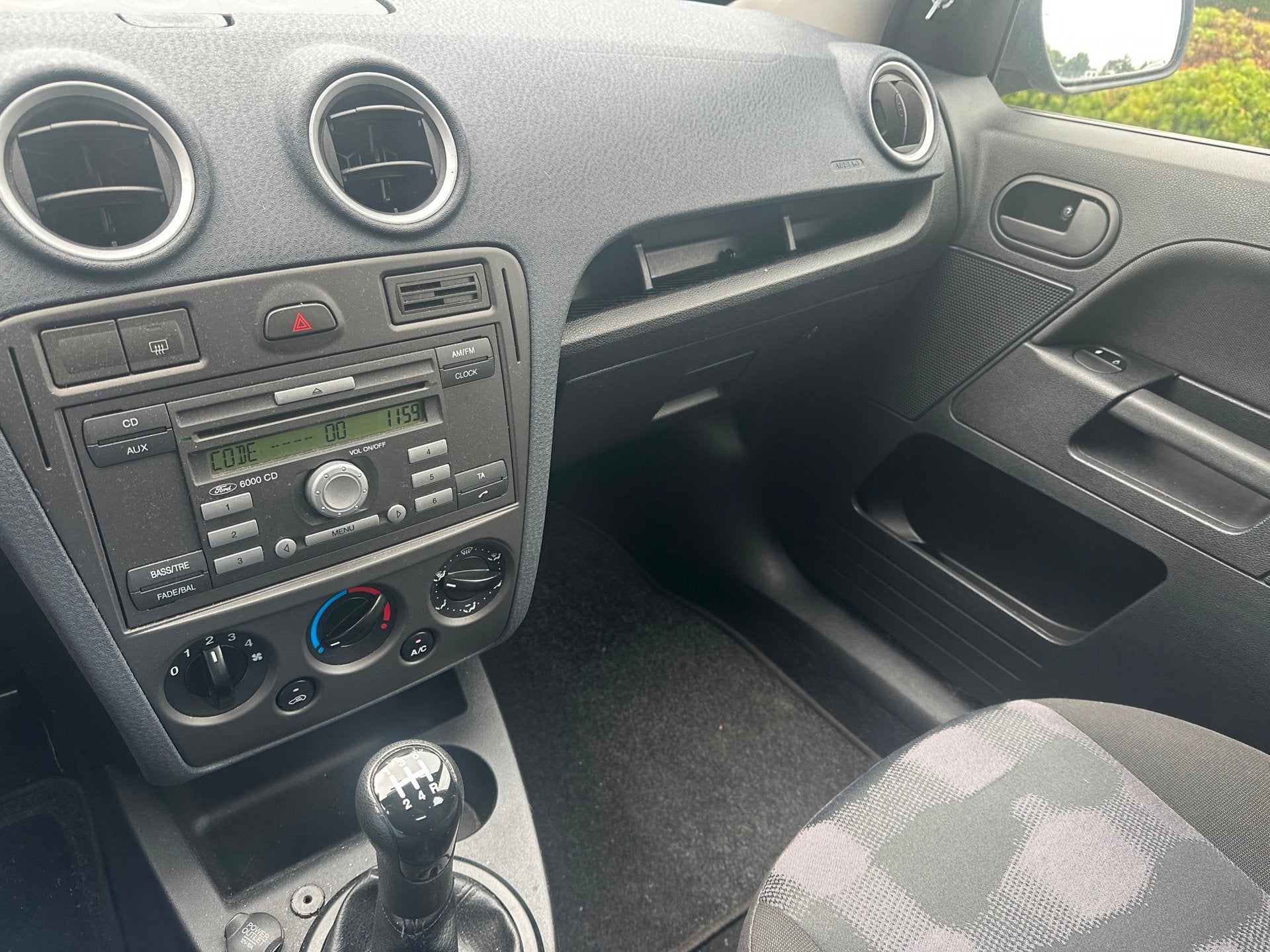 Ford Fusion 1.4-16V Cool & Sound, LAGE KM, NAP, APK., Voorwielaandrijving, Gebruikt, 49 €/maand, Origineel Nederlands