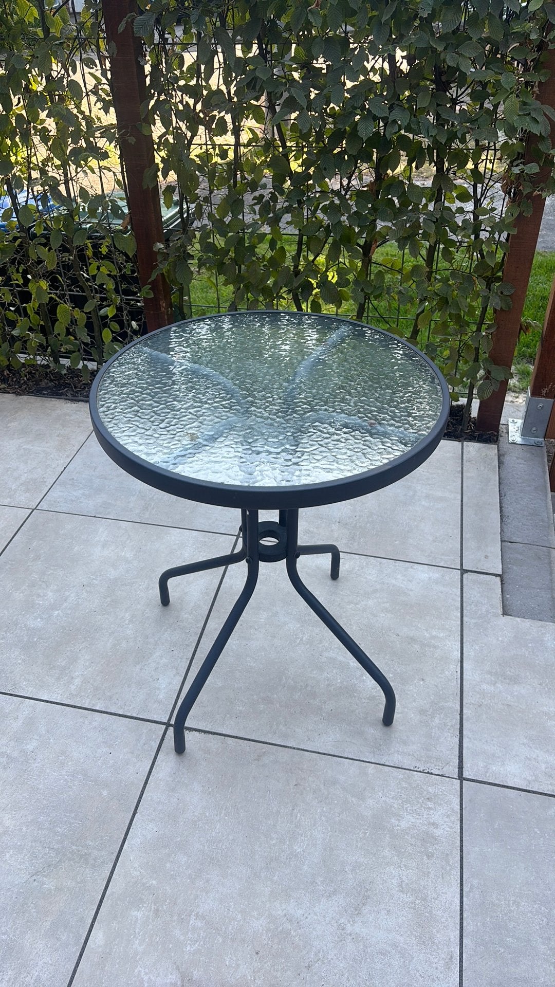 Buiten tafeltje antraciet met glas, Ophalen, Gebruikt, Rond