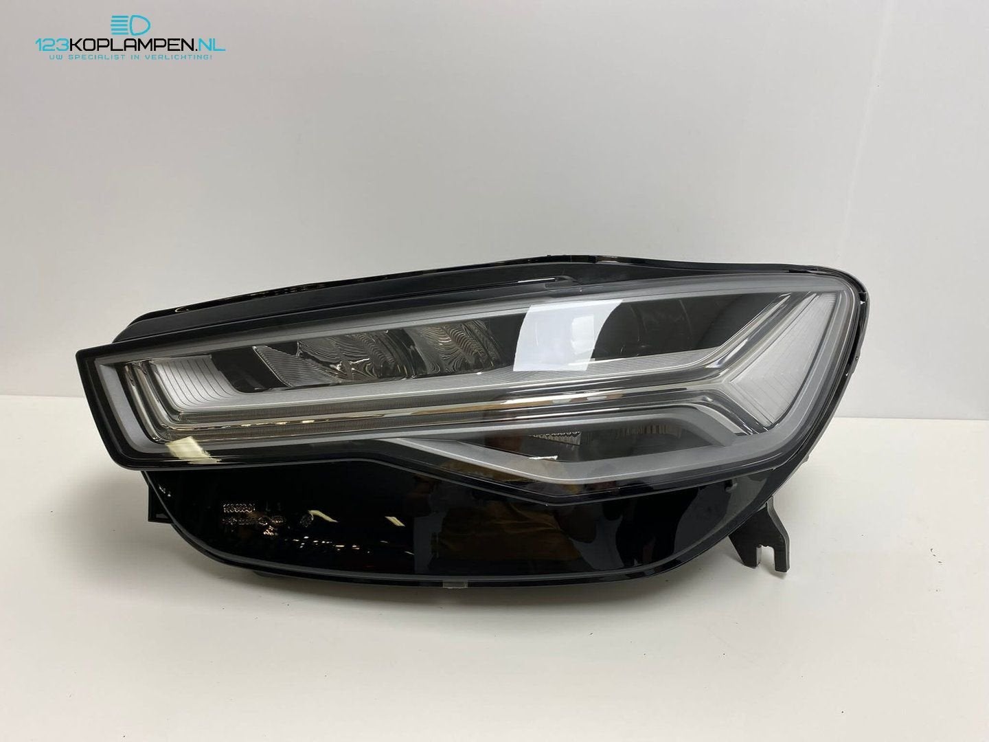 (VR) Audi A6 C7 4G Full Led 033H koplamp links
