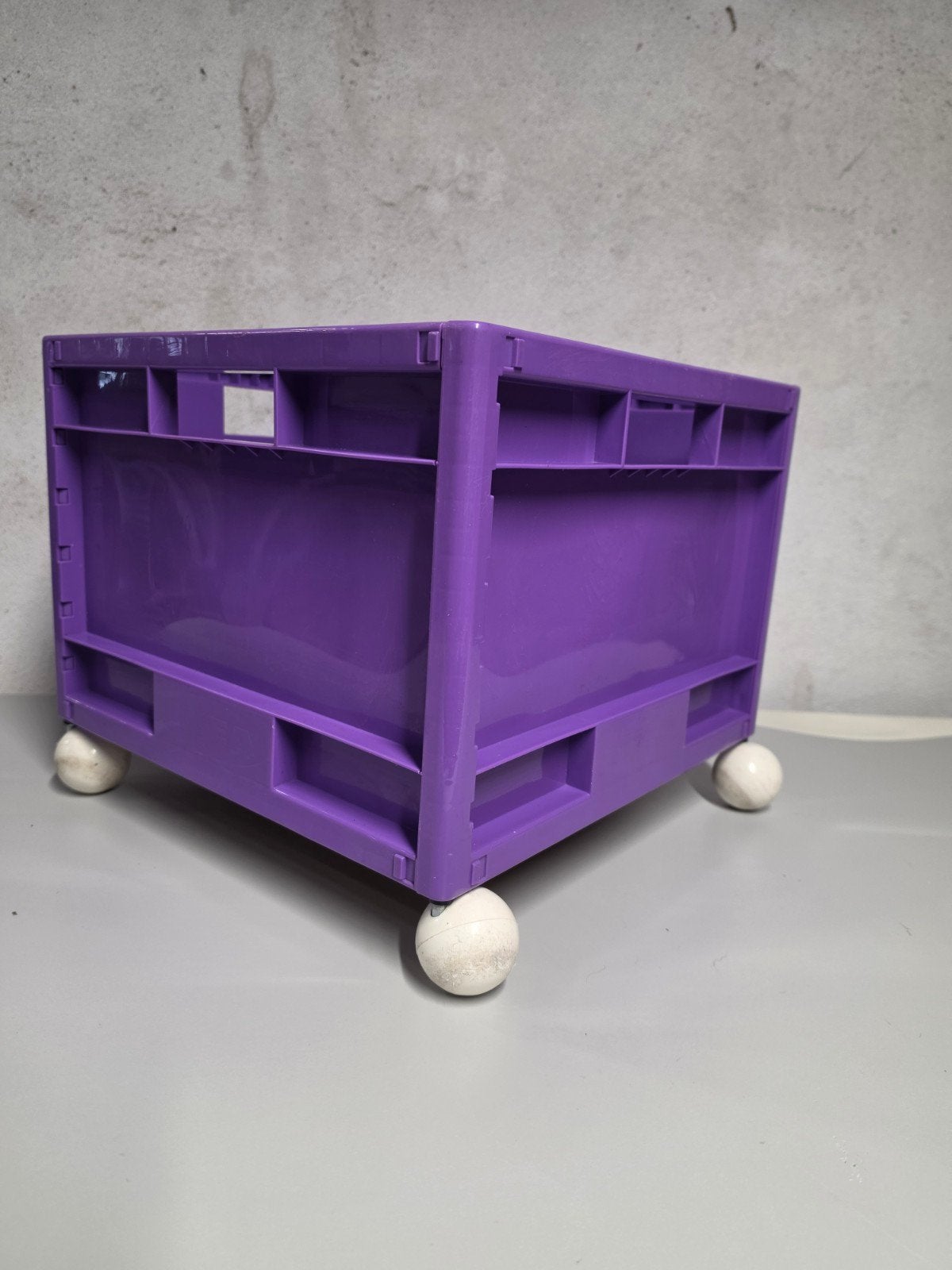 Vintage Ikea Märd opbergbox paars met witte wielen, Ophalen of Verzenden, Kunststof, 50 tot 100 cm, Minder dan 50 cm