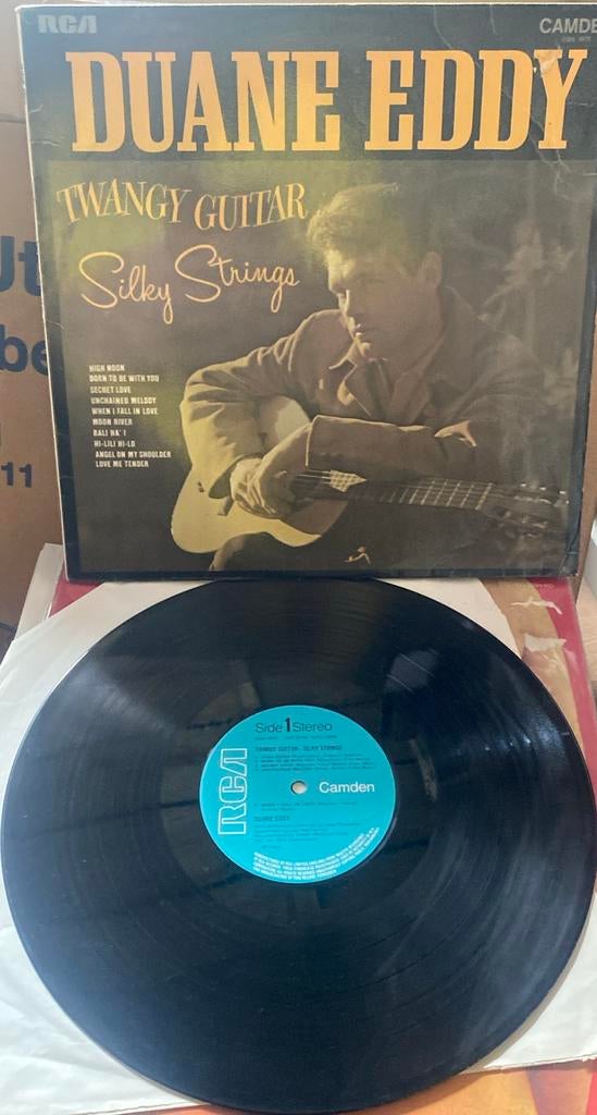Duane Eddy lp twangy guitar silky strings, Ophalen of Verzenden, Zo goed als nieuw, 12 inch, Poprock