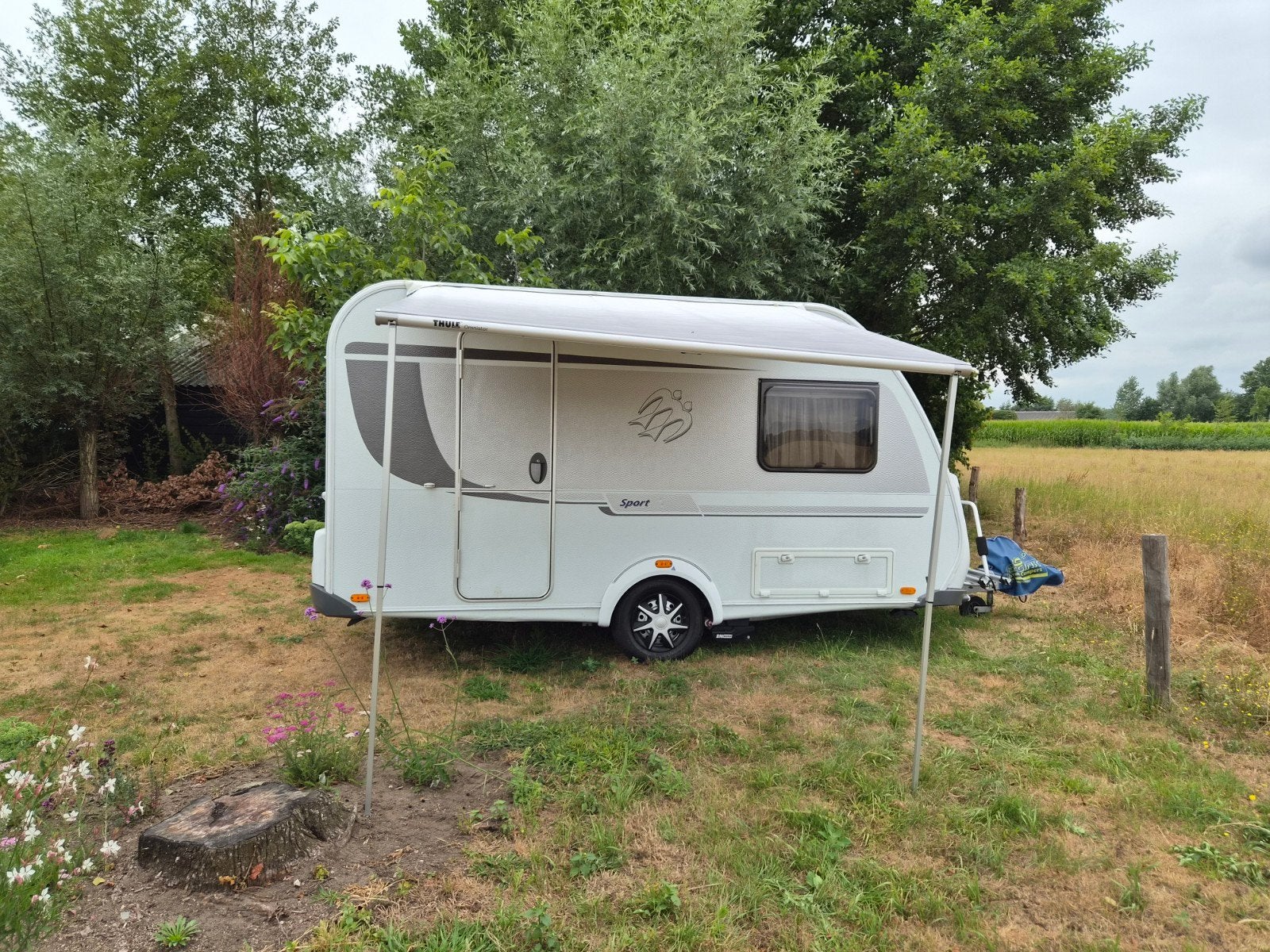 Caravan Knaus Sport 400 LB - Eindkeuken, Standaardzit, Tot en met 2, Particulier, 5 tot 6 meter