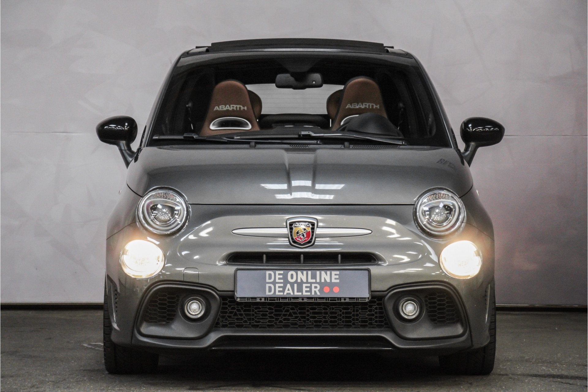 Abarth 500 C 595 1.4 T-Jet Turismo |Leder|17inch|7''|, Auto's, Abarth, Voorwielaandrijving, 4 cilinders, Cabriolet, Leder