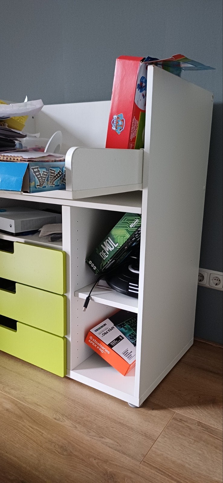 Gratis af te halen: commode om te bouwen tot bureau, Ophalen, Zo goed als nieuw, IKEA, Groen