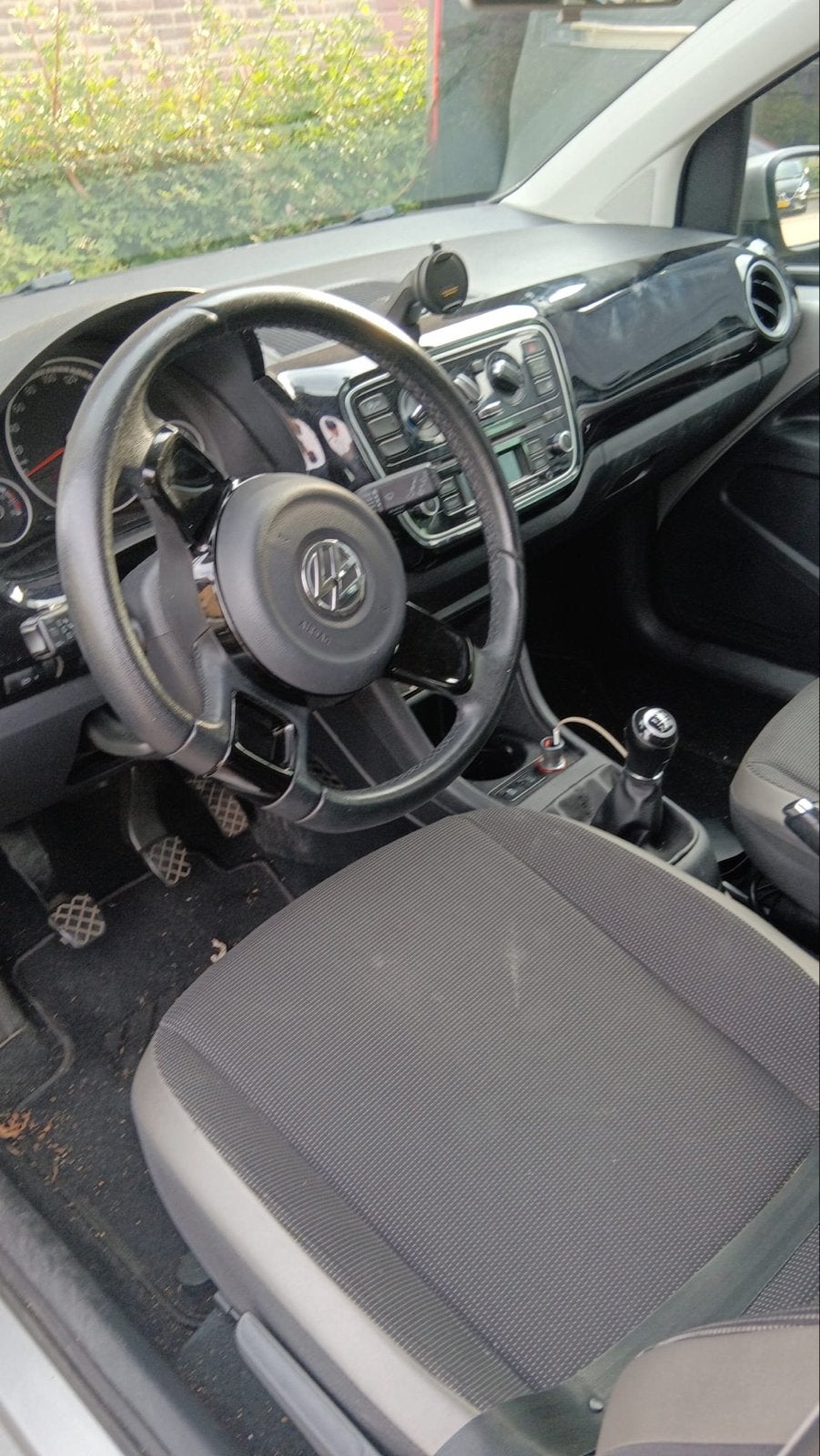 Volkswagen up! 1.0 44KW/60PK 5-DRS 2014 Grijs, Auto's, Volkswagen, Voorwielaandrijving, Up!, 840 kg, 4 stoelen