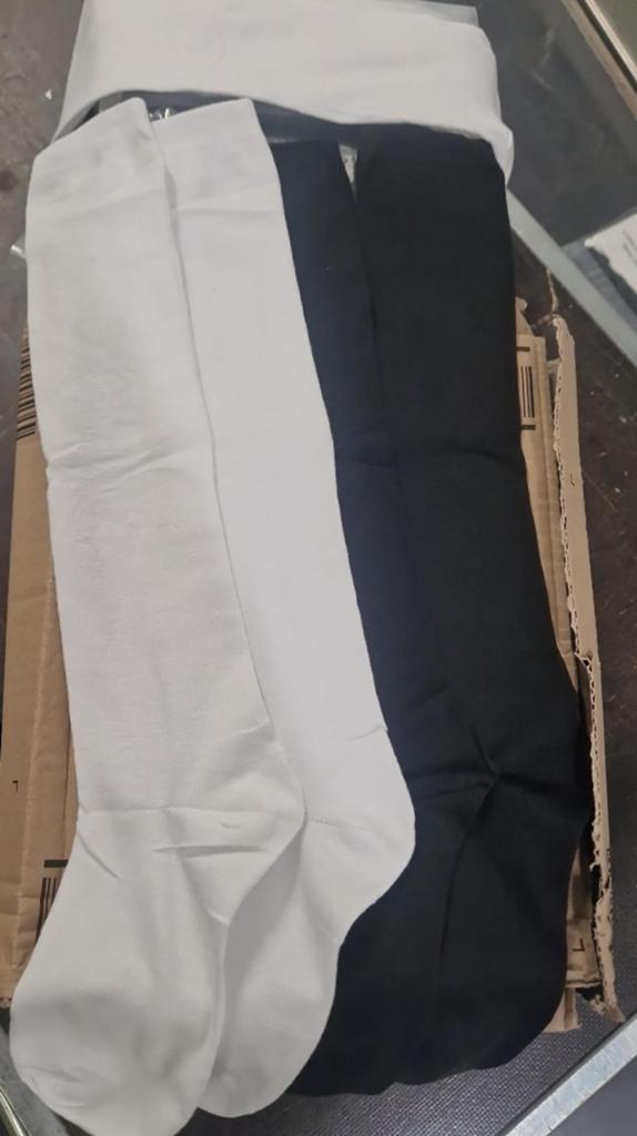 Set van witte en zwarte kniekousen, Kleding | Dames, Sokken en Kniesokken, Wit, Nieuw, Overige maten