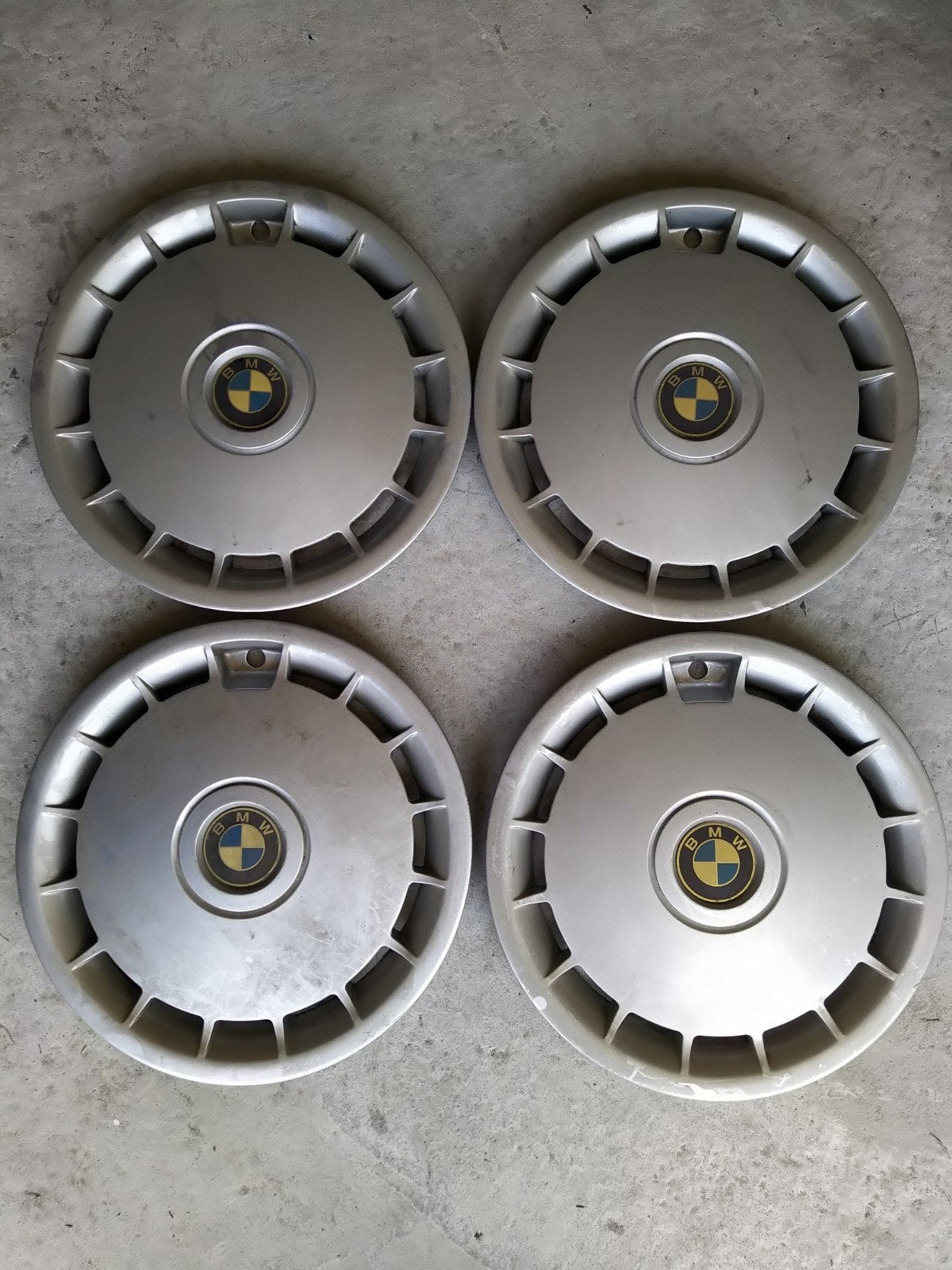 Wieldoppen 15 inch voor BMW E24 E28 E32 E34, Gebruikt, Info@bmw.de, München, Deutschland, Ophalen of Verzenden