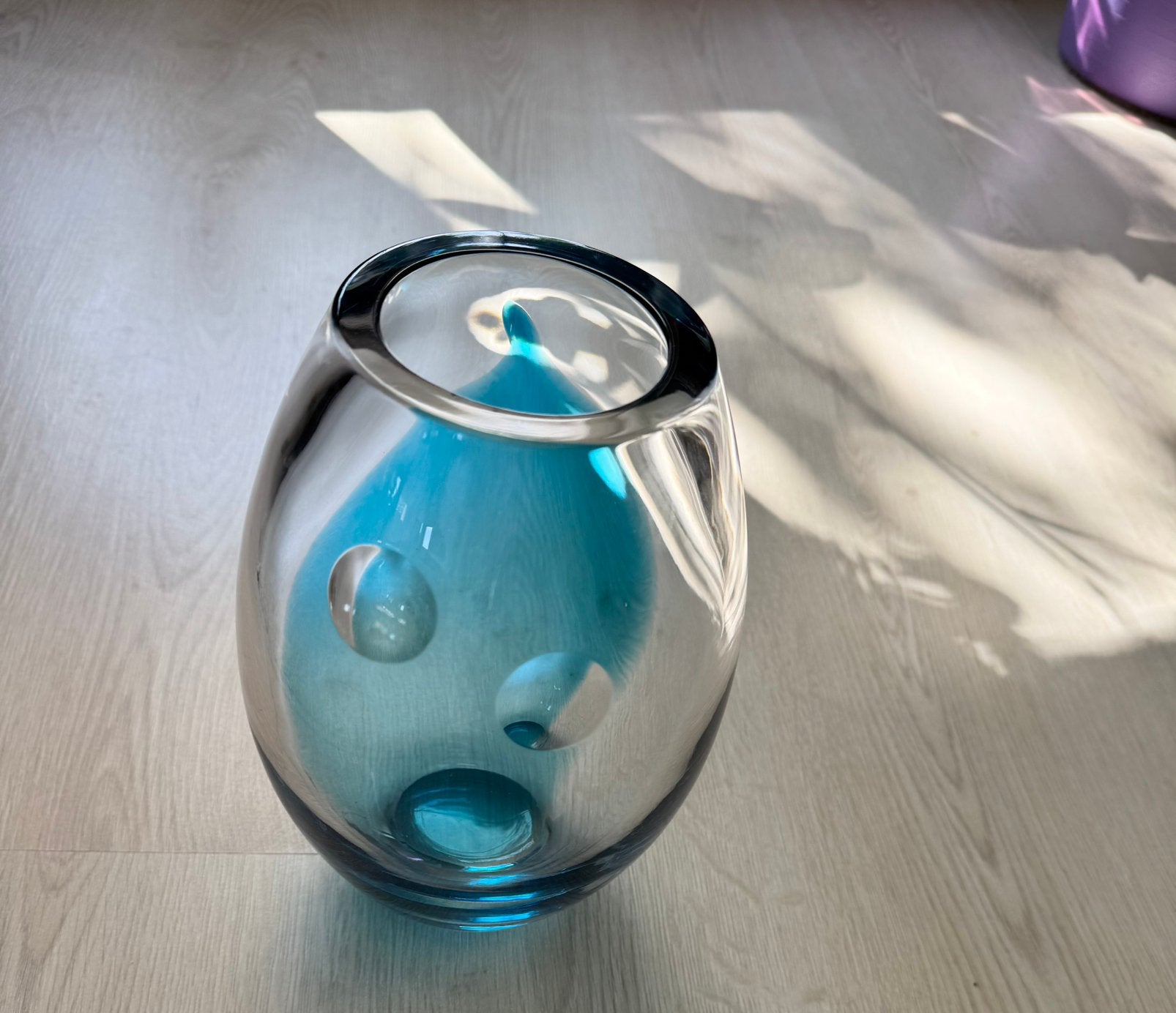 Design vaas Essilor: Siem van der Marel, Ophalen