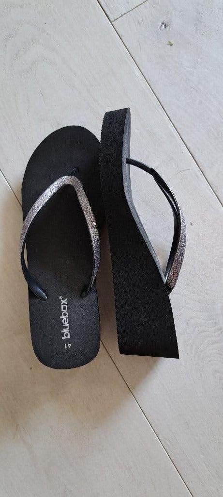 Elegante slipper, Slippers, Zwart, Ophalen of Verzenden, Zo goed als nieuw