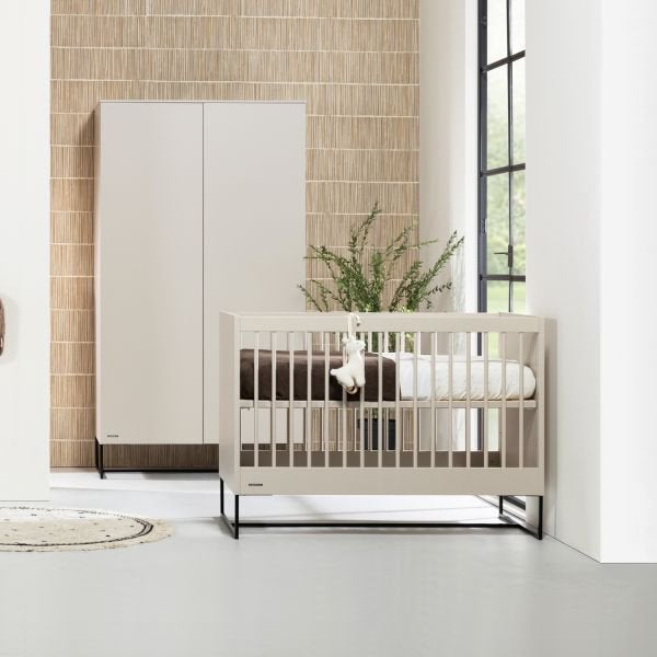 Kidsmill Intense II Commode en ledikant kleur Oatmeal/zwart, Ophalen, Zo goed als nieuw, Jongetje of Meisje