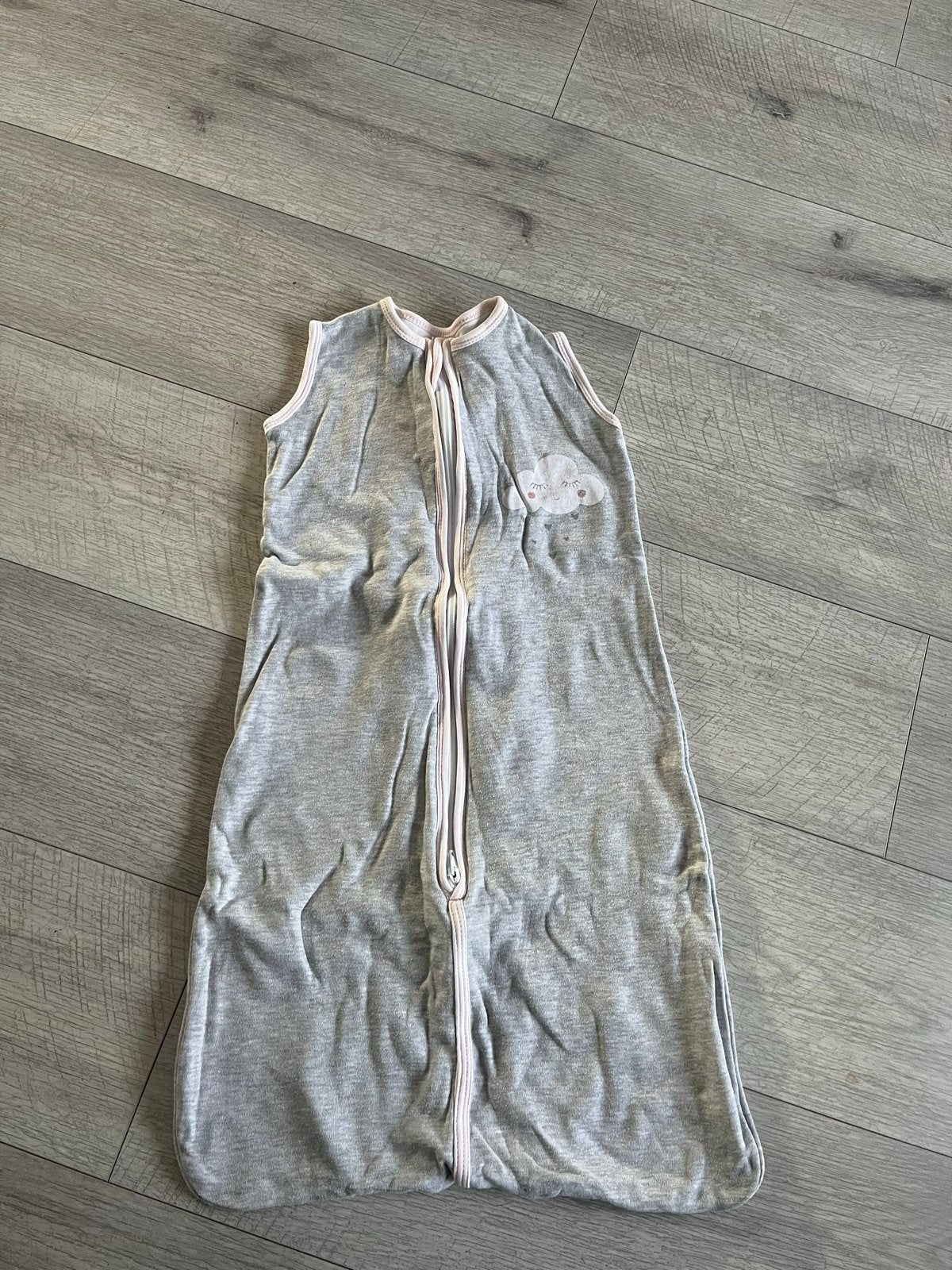 Bambino slaapzak grijs met wolkje - 80 cm, Kinderen en Baby's, Gebruikt, Grijs, Slaapzak, Bambino
