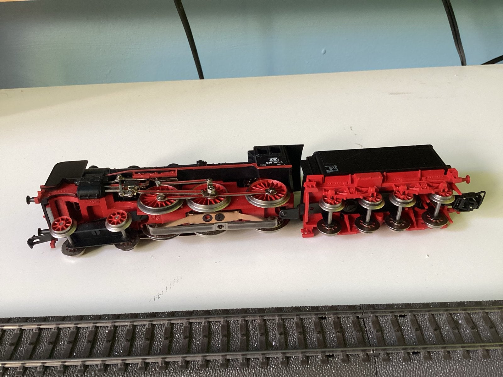 Märklin Locomotief met 4 Wagons - Zo goed als nieuw, delta, Wisselstroom, Treinset, Ophalen of Verzenden, Zo goed als nieuw