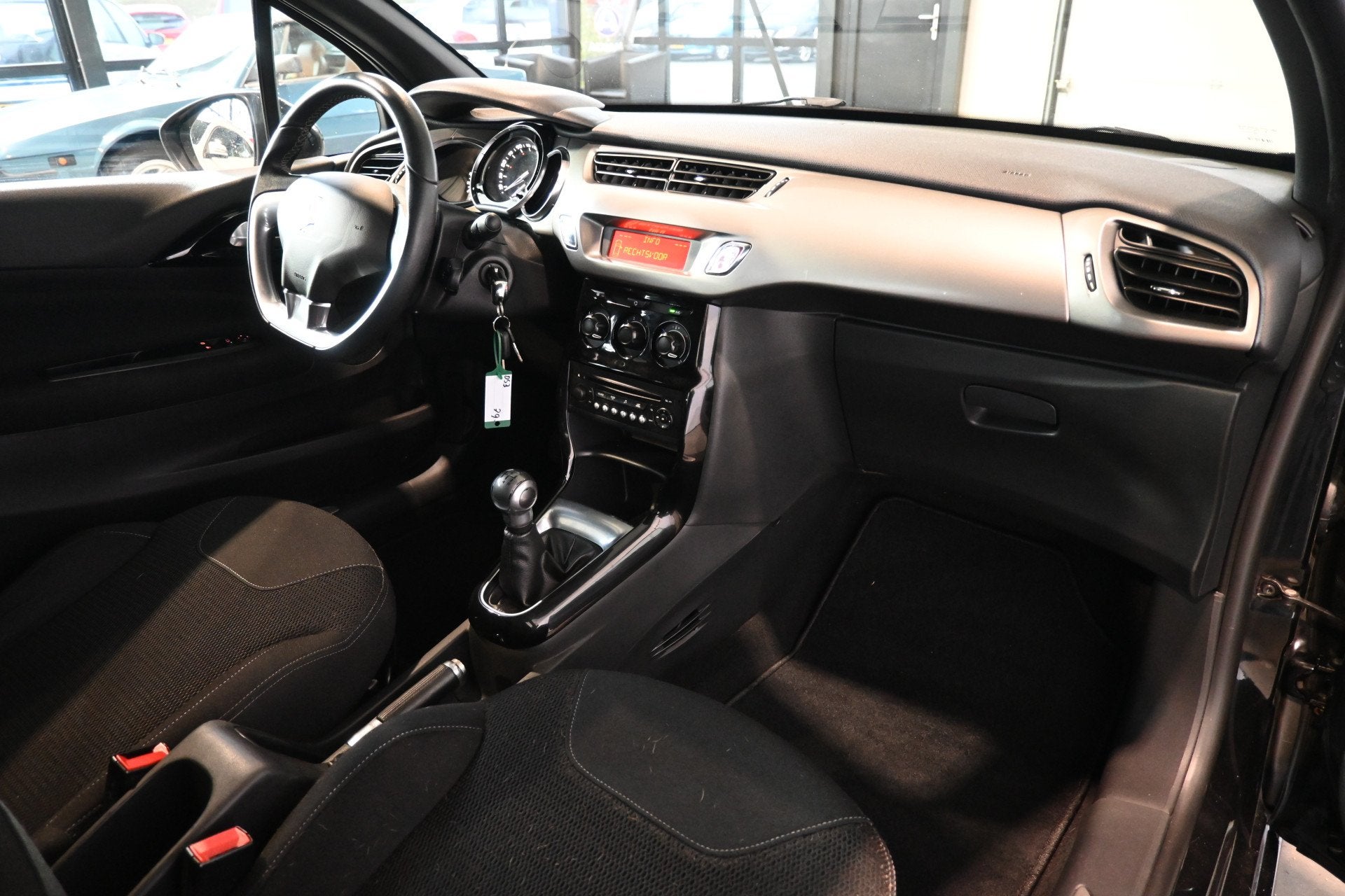 Citroën DS3 DS So Chic Airco Cruise Control LED Rijklaaprij, Voorwielaandrijving, Stof, Gebruikt, 1199 cc